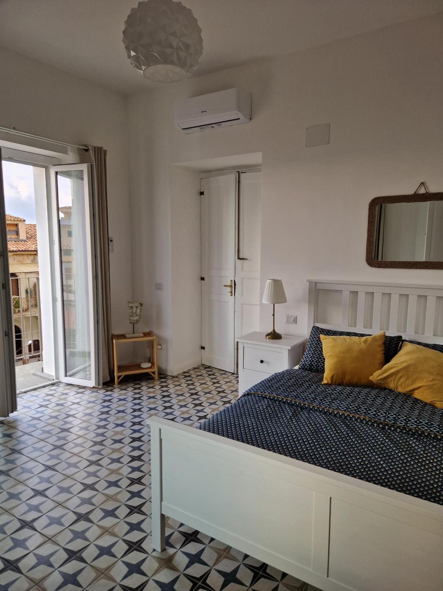Casa Vacanze Penelope Pizzo  Exteriör bild